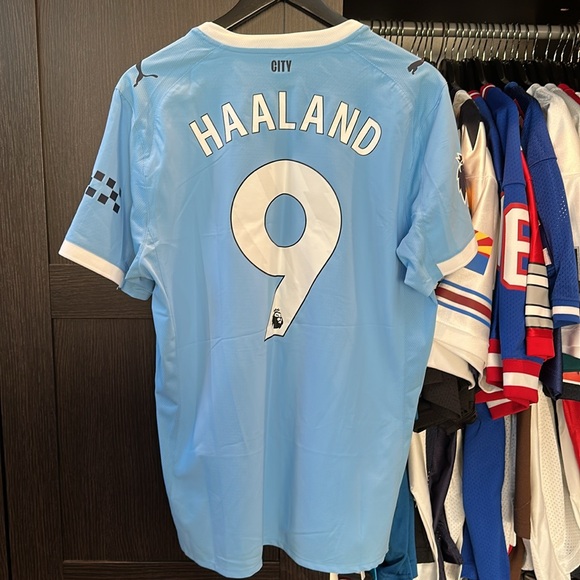 Erling Haaland Manchester City Puma 2025/26 Home Authentic Jersey - Sky Blue - Picture 6 of 7